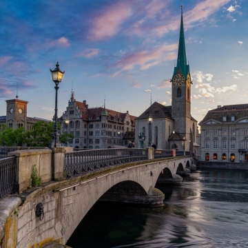 チューリッヒとライン渓谷探訪<br>Zurich & The Rhine River Valley
